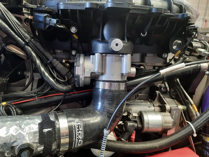 Ford Throttle Body fitted on the inlet plenum